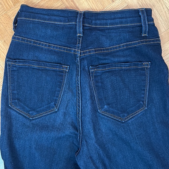 FASHION NOVA JEANS - Picture 3 of 5